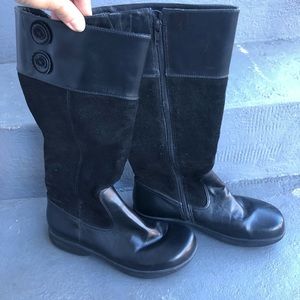 Stylish and comfortable boots.